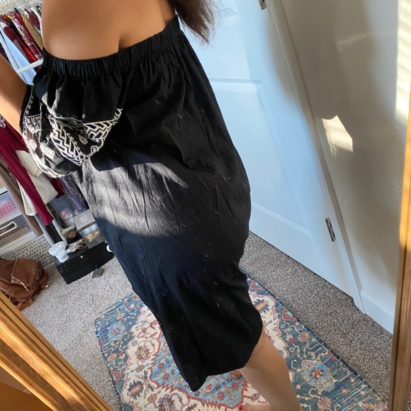 Embroidered Dress - Picture 6 of 8